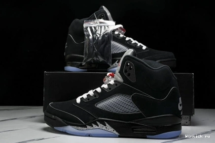 Jordan Reimagined” Metallic Air 5 “Black 0817